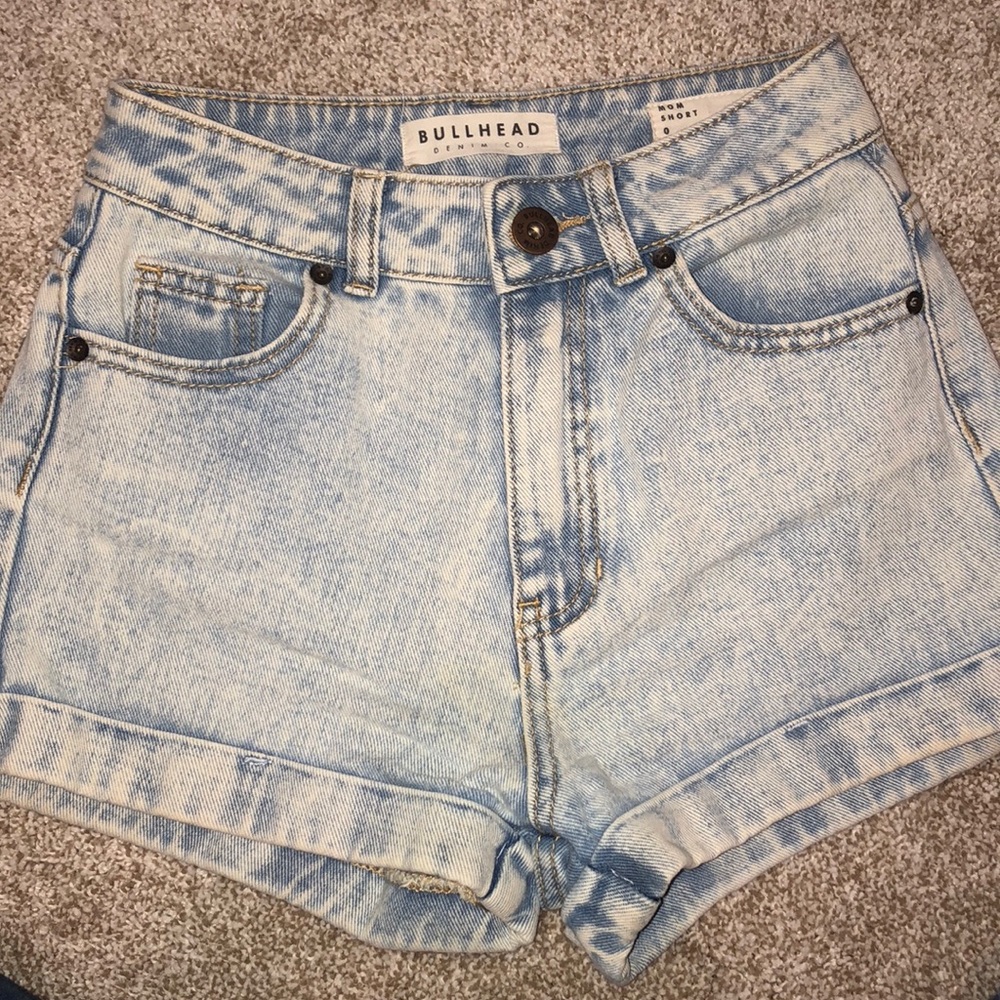 Bullhead High Wasted Shorts